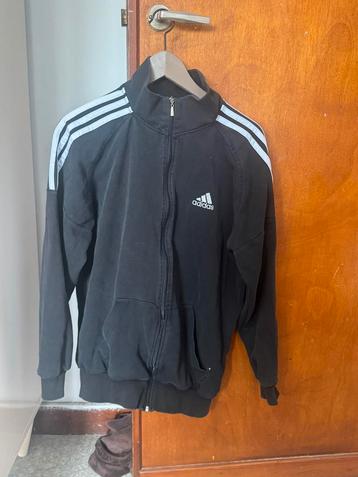 Adidas sweater beschikbaar voor biedingen