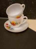 Set tasses + soucoupes Arcopal France fleurs sauvages, Enlèvement ou Envoi