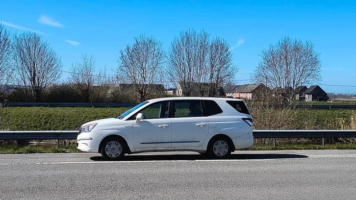 ssangyong rodius lichte vracht, Auto's, SsangYong, Particulier, Rodius, Achteruitrijcamera, Airconditioning, Bluetooth, Centrale vergrendeling