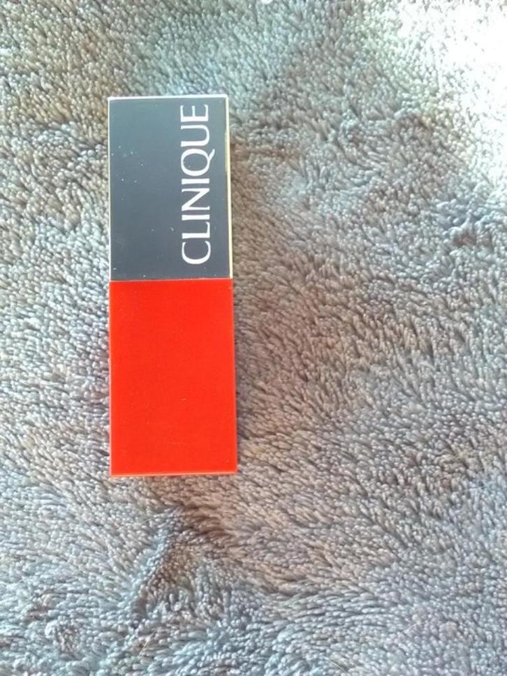 Clinique POP Lip Colour + Primer Intense Lipstick 07, Handtassen en Accessoires, Uiterlijk | Cosmetica en Make-up, Nieuw, Make-up