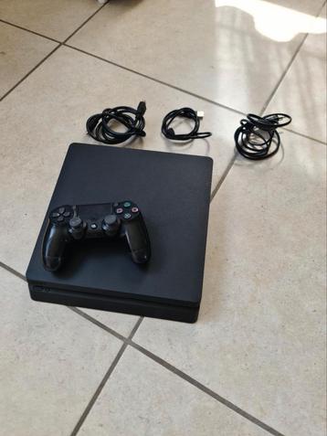 Ps4 Slim 1 TB avec manette + câbles, Enlèvement ou Envoi, Comme neuf