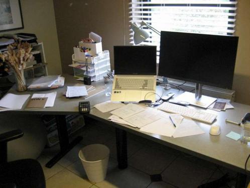 Twee bureaus Fosami oerdegelijk, Huis en Inrichting, Bureaus, Bureau, Ophalen of Verzenden
