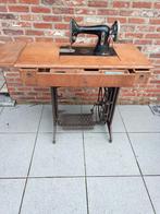 oude naaimachine 30€., Antiek en Kunst, Antiek | Naaimachines, Ophalen