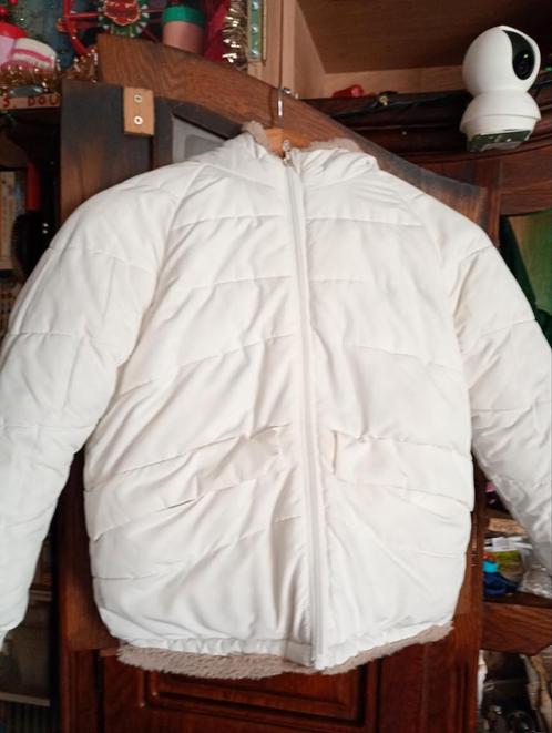 Veste garcon 9ans vous l’acheter sur vinted voir la descrip, Kleding | Dames, Wintersportkleding, Zo goed als nieuw, Jack, Maat 46/48 (XL) of groter