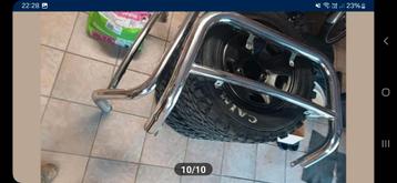Bullbaar x2 beschikbaar voor biedingen