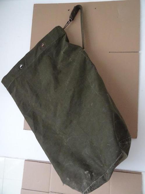 sac polochon armée vintage sac polochon vintage 93cm 1970, Collections, Objets militaires | Général, Armée de terre, Enlèvement ou Envoi