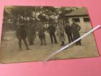 Carte postale ancienne : uniformes de l'armée, équipement mi, Enlèvement