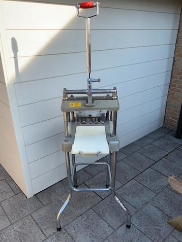 Vleesprikker / vleesvermalser Melior beschikbaar voor biedingen