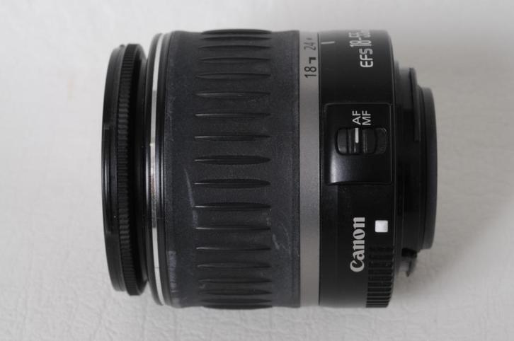 Tamron zoom 28 - 70 mm 3,5 - 4,5 + adapterring, Audio, Tv en Foto, Foto | Lenzen en Objectieven, Gebruikt, Zoom, Ophalen of Verzenden