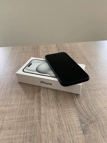 Apple iPhone 15 / 128GB / black beschikbaar voor biedingen