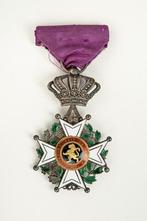 IK ZOEK : ridder Leopoldsorde burgerlijk in etui oude versie, Ophalen of Verzenden