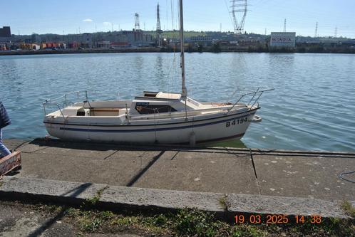 zeilboot voor vrijetijdsbesteding voor het hele gezin, Watersport en Boten, Kajuitzeilboten en Zeiljachten, Zo goed als nieuw