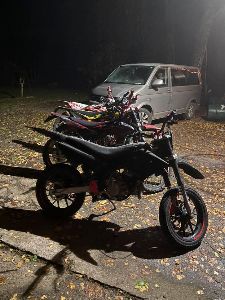 Ruil of bied derbi senda sm drd racing limited edition2007, Fietsen en Brommers, Brommers | Derbi, Zo goed als nieuw, Ophalen of Verzenden