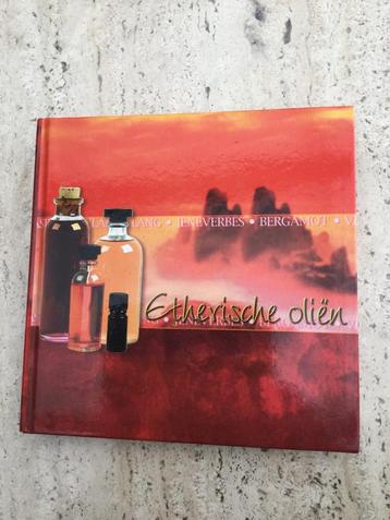 Etherische oliën, Enlèvement ou Envoi, Comme neuf