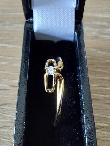 14 karaat geelgouden solitair ring met diamant beschikbaar voor biedingen