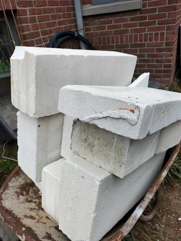 Gratis Ytong cel betonblokken  25 dik  beschikbaar voor biedingen