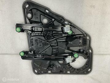 Raammechanisme Achter Volkswagen Touareg 2 ORIG 7P6839755A beschikbaar voor biedingen