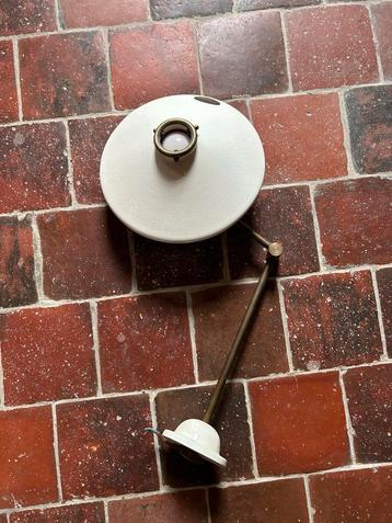 Applique en porcelaine avec bras pivotant beschikbaar voor biedingen