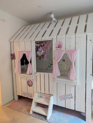 Kinderbed huisje / Pipowagen, Enlèvement, Comme neuf, Matelas