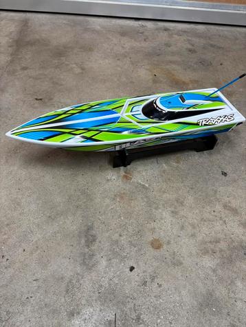 Bateau traxxas blast neuf beschikbaar voor biedingen