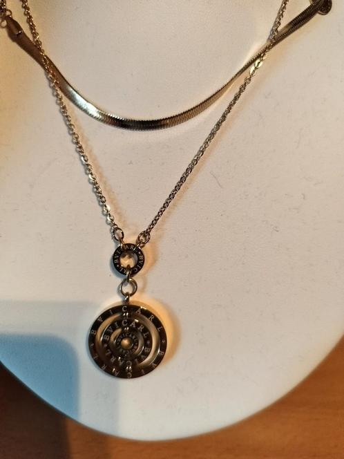 Juwelen en presentatie staanders.Nieuw., Handtassen en Accessoires, Kettingen, Zo goed als nieuw, Ophalen of Verzenden