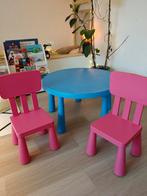 Ikea Mammut kindertafel en 2 stoelen, Kinderen en Baby's, Ophalen, Zo goed als nieuw, Stoel(en)