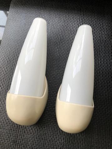 2 retro muurlampjes beschikbaar voor biedingen