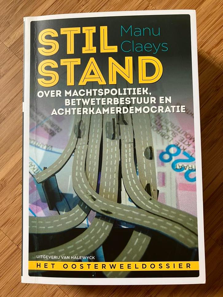 Manu Claeys - Stil stand, Boeken, Politiek en Maatschappij, Zo goed als nieuw, Ophalen of Verzenden
