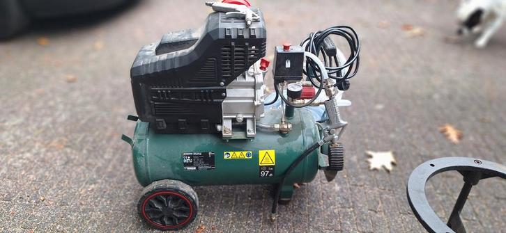 Parkside compressor model PKO 24 A1, Doe-het-zelf en Bouw, Compressors, Zo goed als nieuw, Minder dan 25 liter, Mobiel, Ophalen