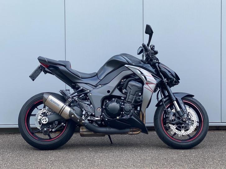 Kawasaki Z 1000 / Akrapovic / Handvatverwarming / Black, Motoren, Motoren | Kawasaki, Bedrijf, Naked bike, meer dan 35 kW, 4 cilinders