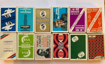 Lot speelkaarten grimaud (12 decks) beschikbaar voor biedingen