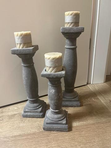 3 kandelaars beschikbaar voor biedingen