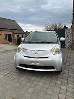 Toyota IQ 82000 km année 2009 nouveaux pneus 4 saisons, Auto's, Toyota, Te koop, Zilver of Grijs, IQ, Benzine