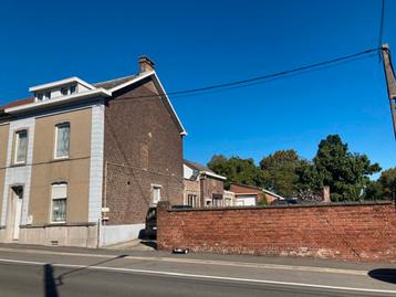 Maison à vendre à Charleroi Roux, 4 chambres