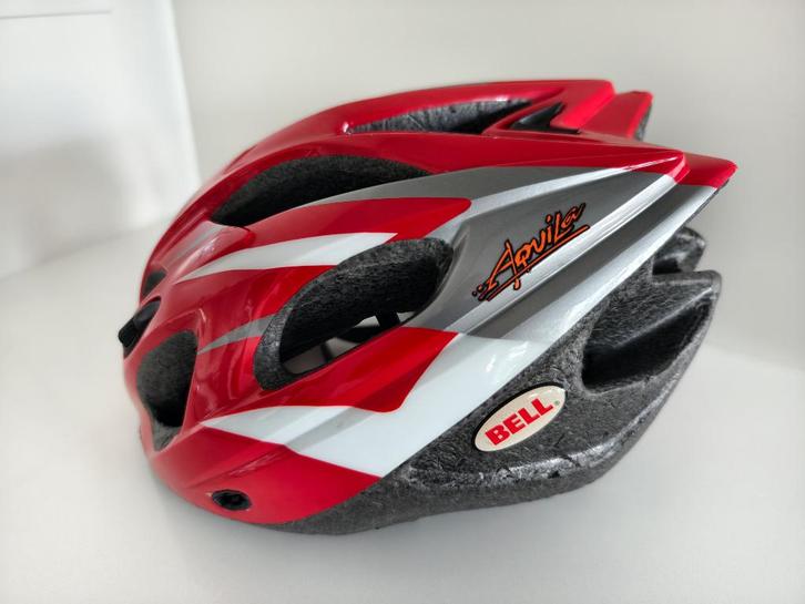 fietshelmen  rode fietshelm, Fietsen en Brommers, Fietsaccessoires | Fietshelmen, Gebruikt, M, Ophalen of Verzenden