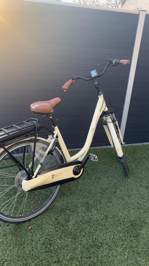 Electrische damesfiets beaufort, Fietsen en Brommers, Elektrische fietsen, Zo goed als nieuw, Ophalen