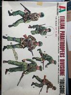 Italaeri Italuan paratroopers 1/35, Hobby en Vrije tijd, Ophalen, Zo goed als nieuw