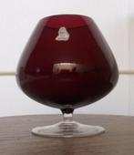 bordeaux glazen vaasje of drinkglas ( Murano ), Antiek en Kunst, Ophalen
