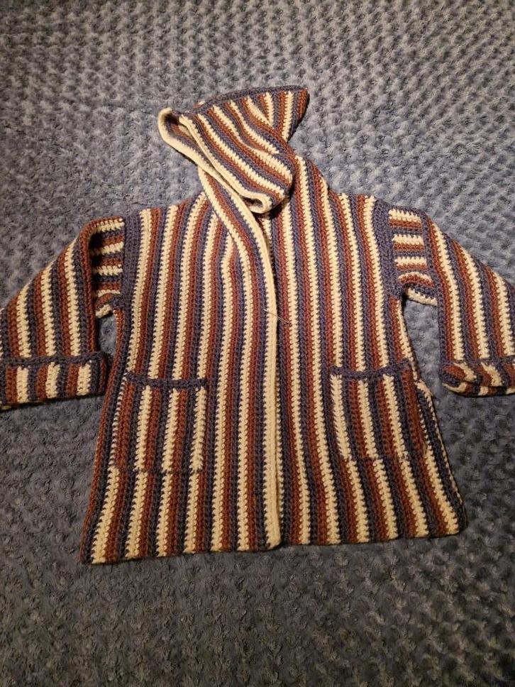 Zuivere wol gehaakte jas, Kleding | Dames, Jassen | Winter, Zo goed als nieuw, Maat 38/40 (M), Overige kleuren, Ophalen