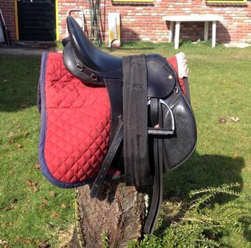 zadel 18inch beschikbaar voor biedingen