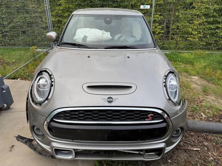 Mini Cooper S - met schade, Auto's, Mini, Particulier, Cooper, ABS, Achteruitrijcamera, Airbags, Airconditioning, Apple Carplay