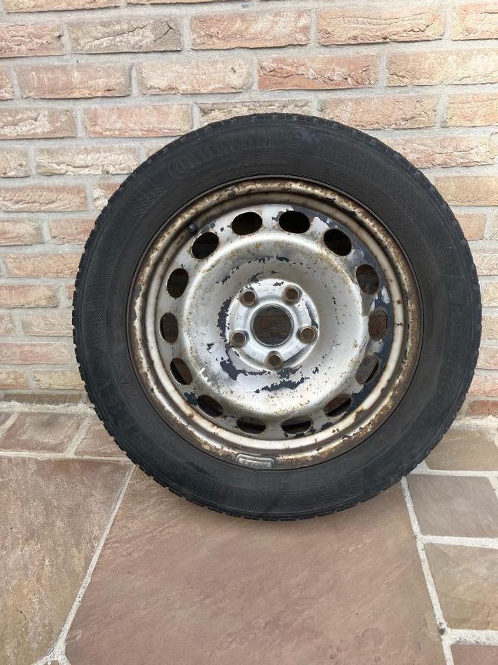 Winterbanden Continental op velg, Auto-onderdelen, Banden en Velgen, Banden en Velgen, Winterbanden, 16 inch, 205 mm, Gebruikt