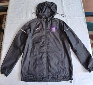 Regenjas Anderlecht beschikbaar voor biedingen