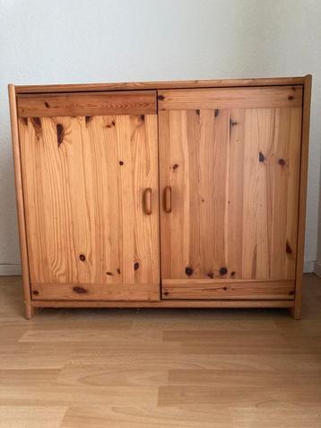 Praktische ladenkast voor naast een bureau te plaatsen beschikbaar voor biedingen