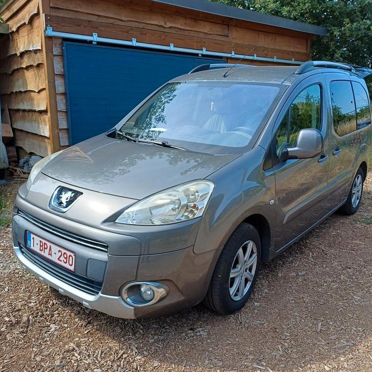 Peugeot partner tepee family, Auto's, Peugeot, Particulier, Partner Tepee, Bluetooth, Trekhaak, Ophalen