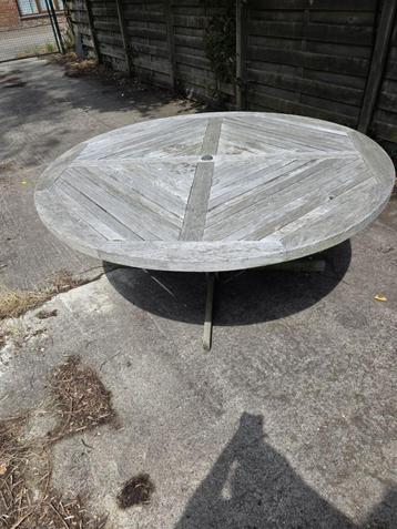 Teak Houten Ronde tuintafel met 6 stoelen beschikbaar voor biedingen