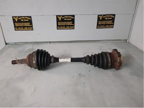 Aandrijfas links-voor van een Volkswagen Polo, Auto-onderdelen, Remmen en Aandrijving, Volkswagen, Gebruikt, 3 maanden garantie