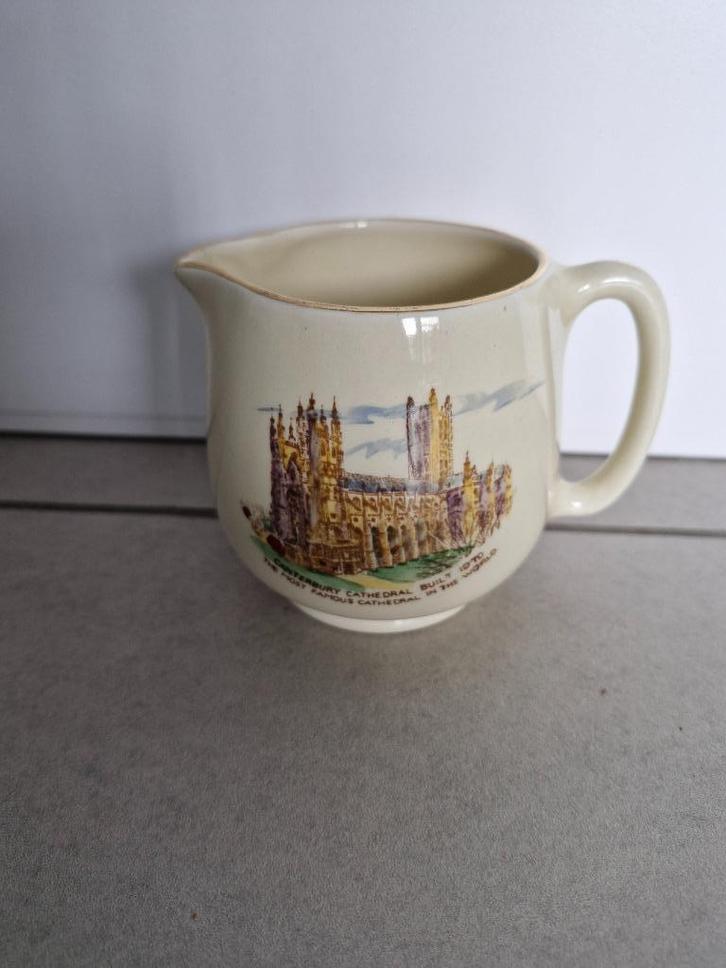 melkkannetje Canterbury Cathedral - Crown Devon, Huis en Inrichting, Keuken | Servies, Overige typen, Ophalen of Verzenden
