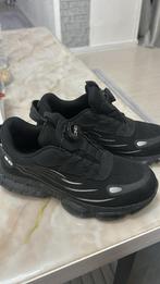 Selevie werkschoenen-sneakers met stalen neus, Ophalen, Zo goed als nieuw, Sneakers