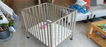 Baby box Pericles beschikbaar voor biedingen